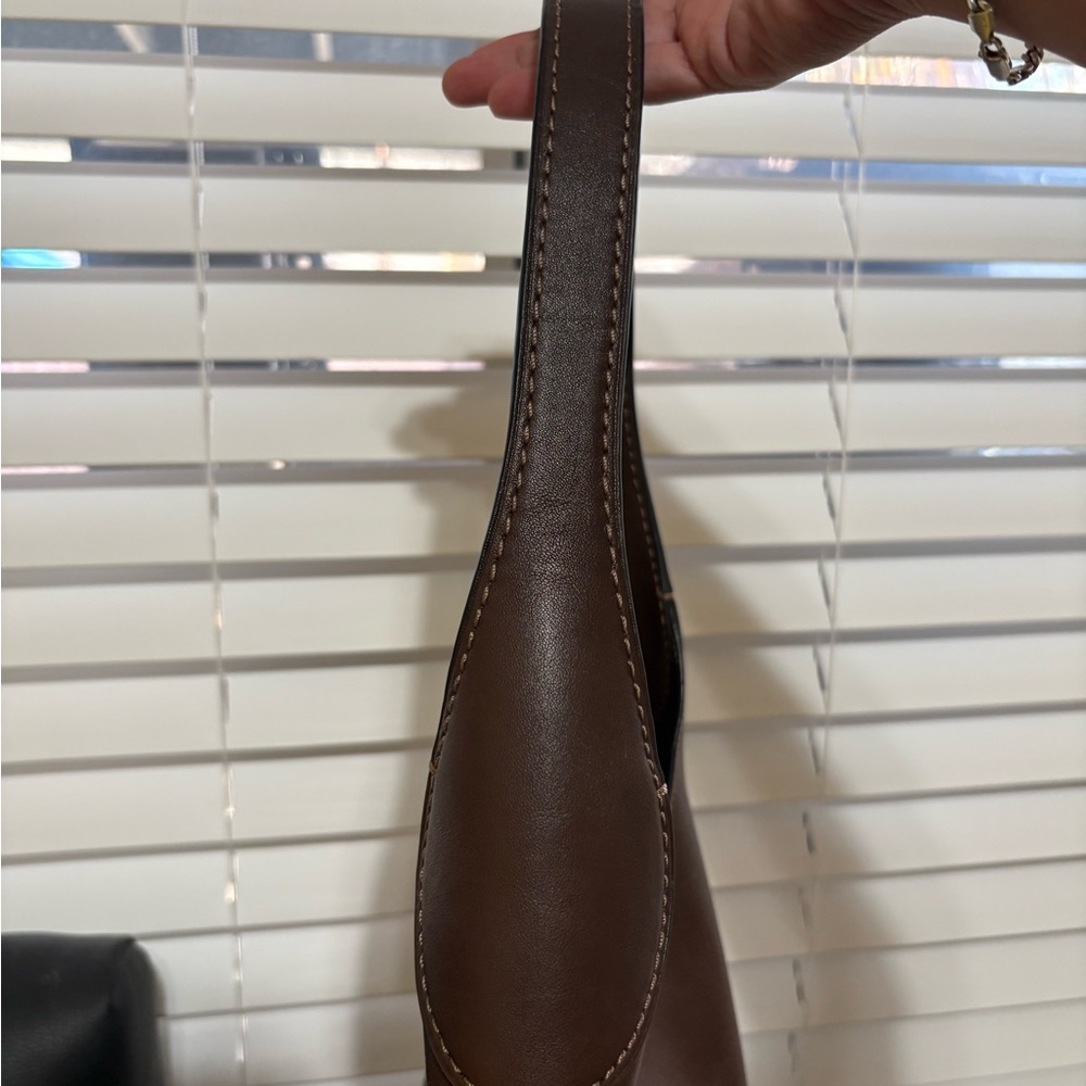 Coach Brooklyn Shoulder Bag 28 Set in Maple - Picture 8 of 15